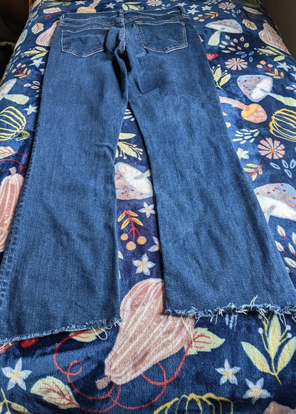 Mother Jeans Classic Fit Cropped Size 28